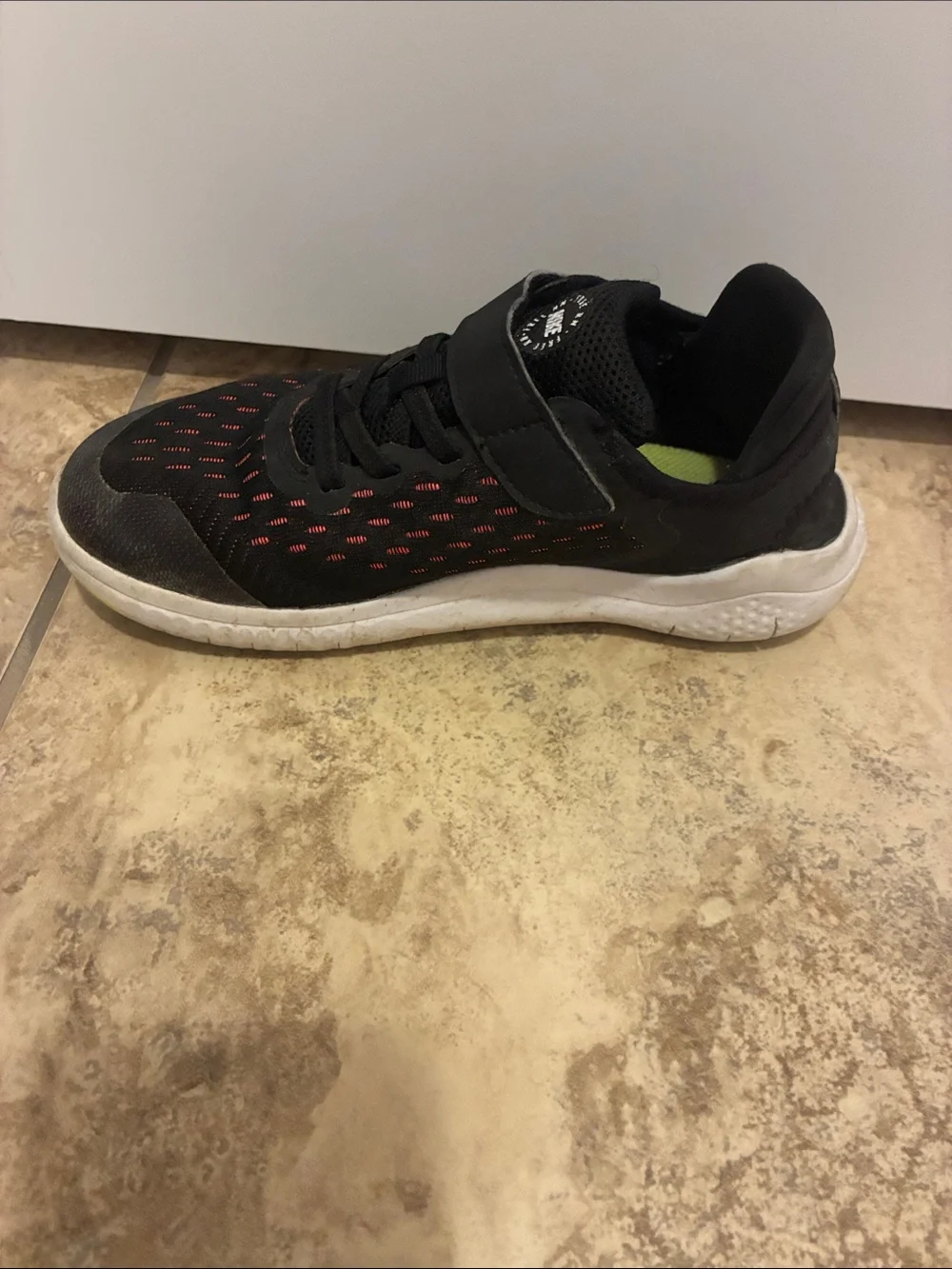 Nike Black Athletic Sneakers with White Swoosh and Red Stitching 2Y - Picture 6 of 9